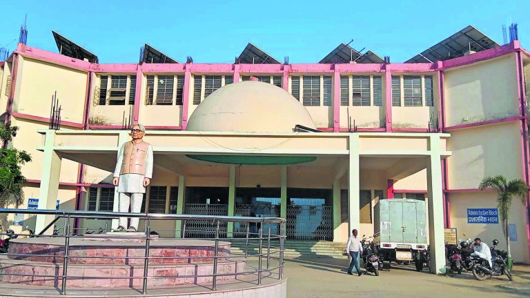 Chhapra News : वेबसाइट पर अंकपत्र की त्रुटियां सुधार कर जारी की जा रही लिस्ट