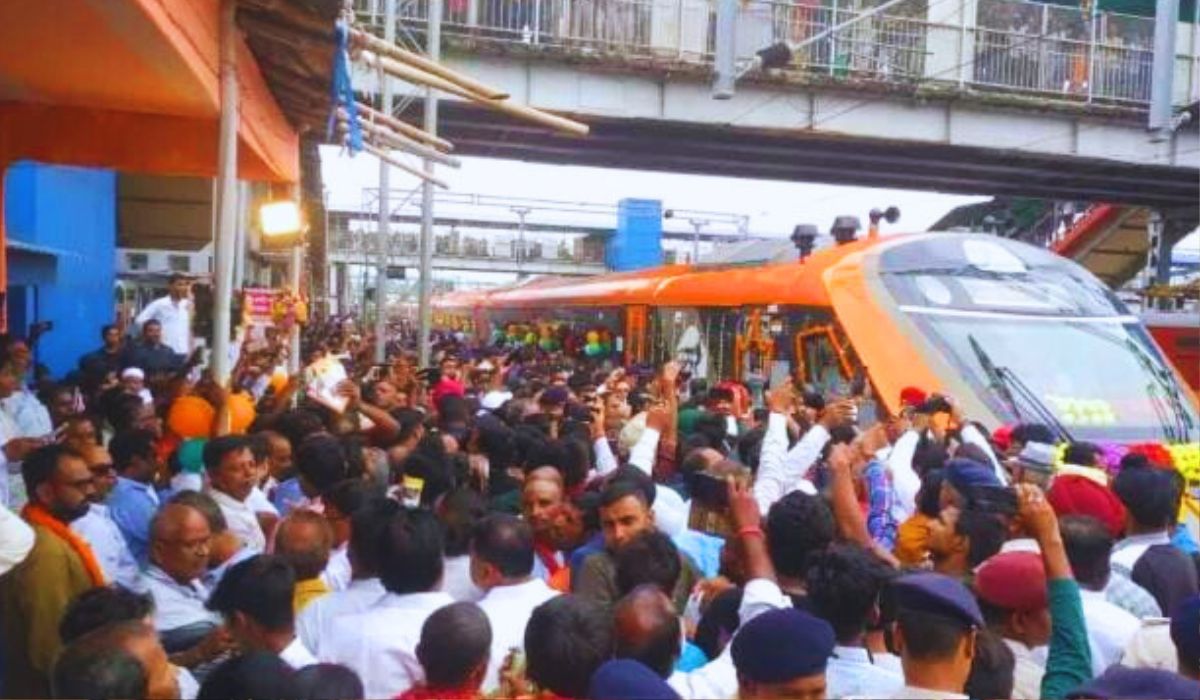 gaya to howrah vande bharat | Vande Bharat Express: Vande Bharat train leaves from Gaya to Howrah, PM flags off through video conferencing