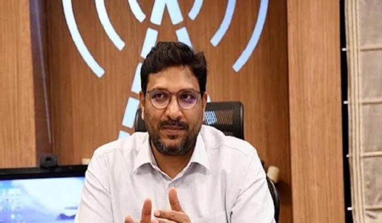 बिहार के IAS संजीव हंस की काली कमाई खपा रहे थे उनके करीबी, ED रेड में धराया करोड़ों के खेल का सच