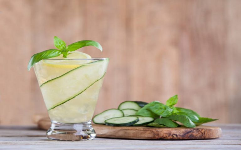 Beauty Drinks: चेहरे को ग्लोइंग बनाते हैं ये ड्रिंक्स