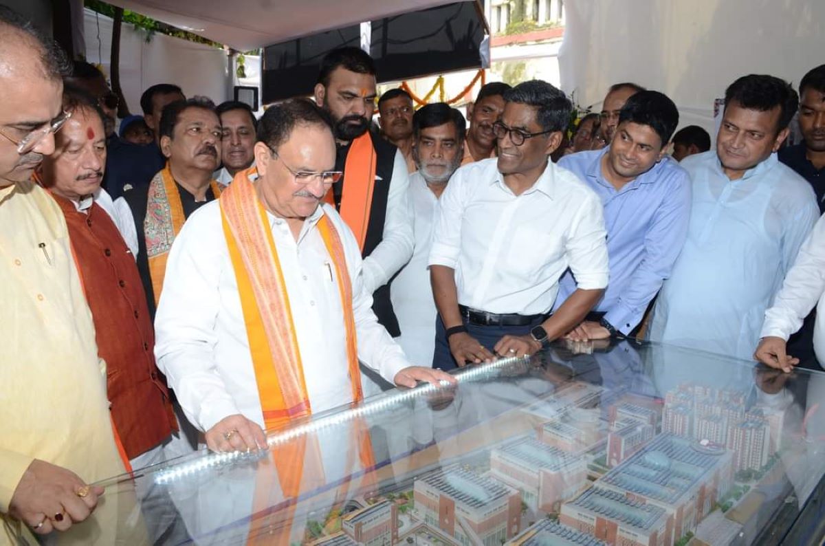 jp nadda pmch | JP Nadda In Bihar: BJP National President JP Nadda reached Patna PMCH, took stock of the construction work of new buildings.