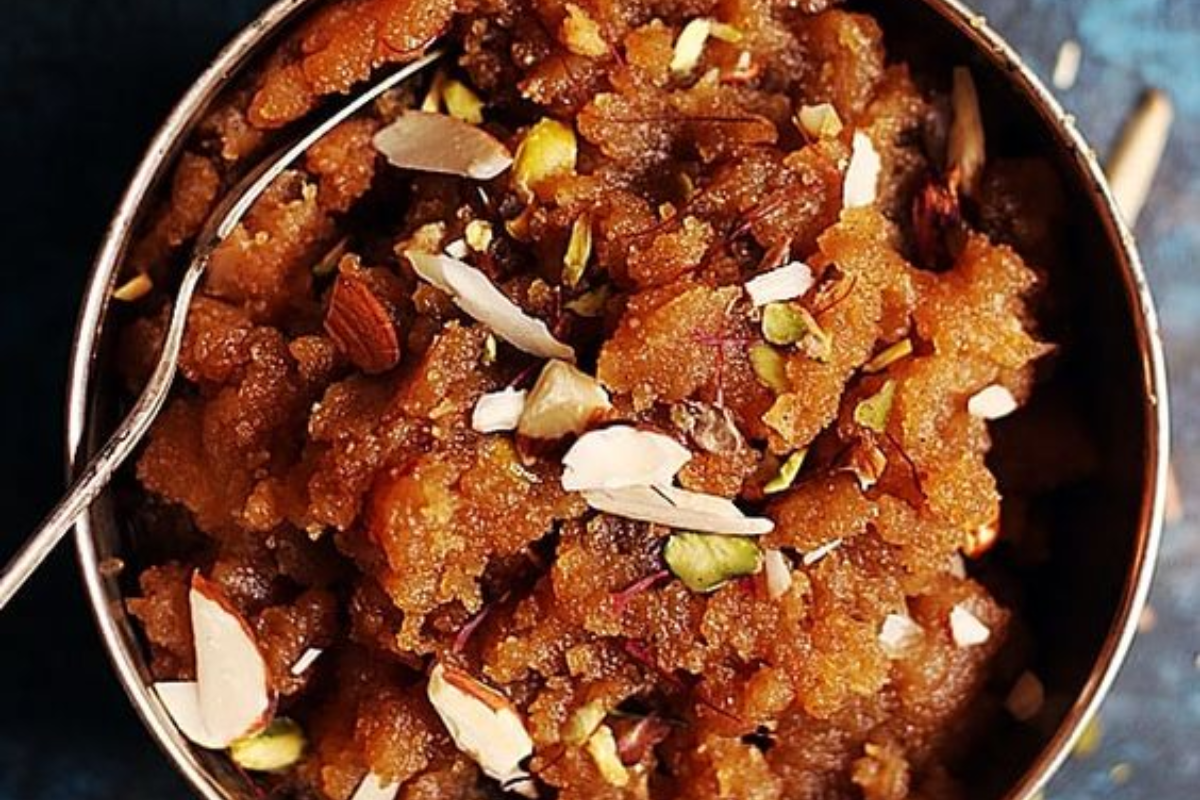 Guru Nanak Jayanti Kada Prasad Recipe: गुरु नानक जयंती पर इस आसान रेसिपी से बनाएं गुरुद्वारे जैसा स्वादिष्ट कड़ा प्रसाद