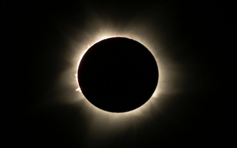 Surya Grahan 2024: इस दिन लगने वाला है साल का आखिरी सूर्य ग्रहण, क्या भारत में देखने का मिलेगा मौका?