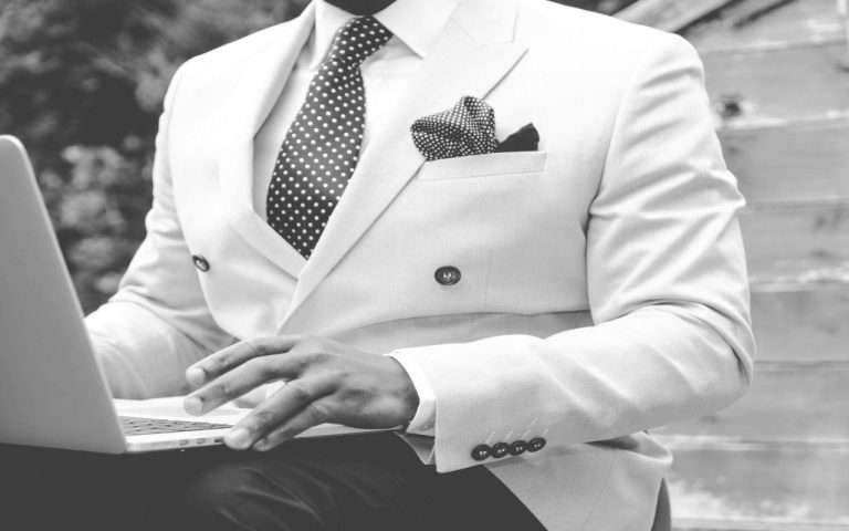 Vastu Tips: नये बिजनेस की कर रहे हैं शुरुआत? वास्तु शास्त्र के इन नियमों का जरूर करें पालन