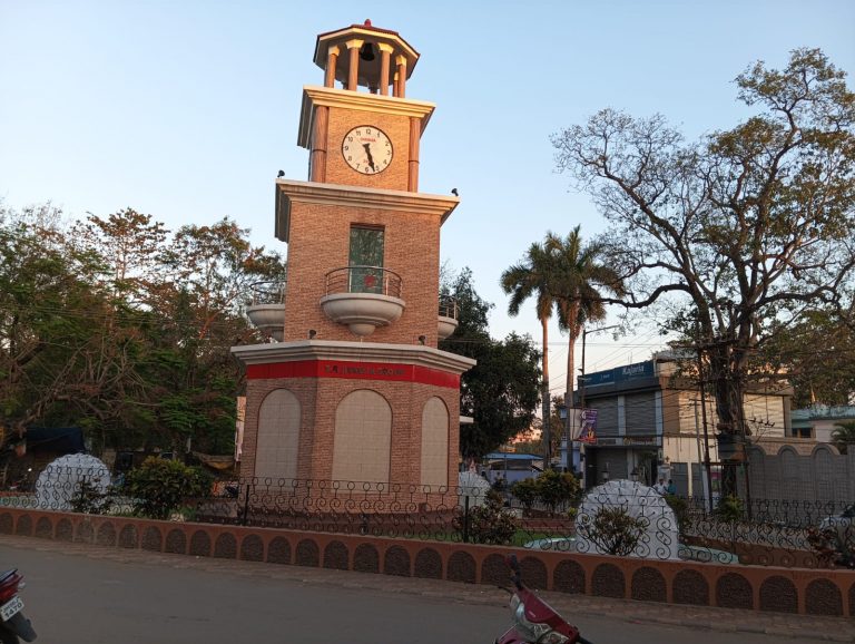 Chaibasa News : विंजय नदी पर पुलिया नहीं, 20 हजार की आबादी परेशान