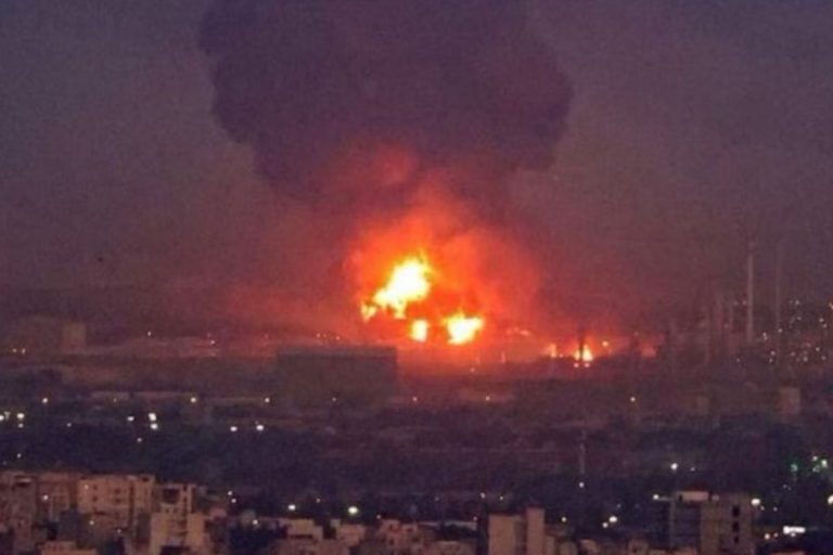 Israel Attacked Iran: इजरायल ने ईरान पर किया भीषण हमला, राजधानी तेहरान समेत कई शहरों पर बमबारी