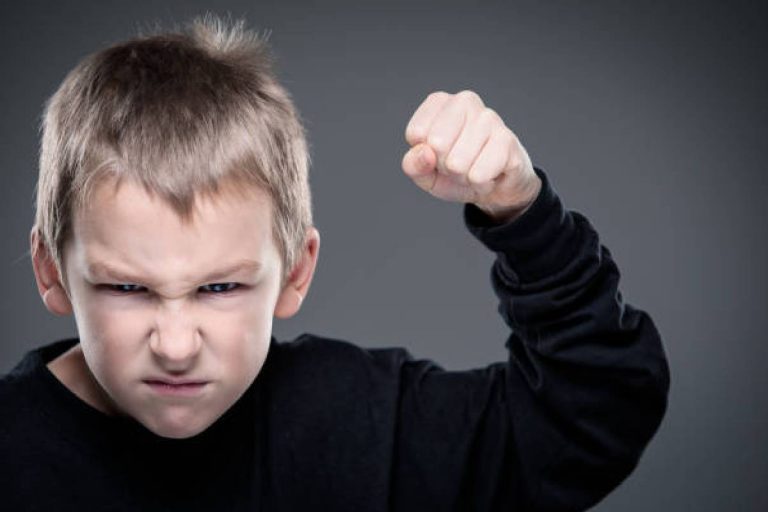 Parenting Tips: बच्चों को नहीं करनी चाहिए ये 5 गन्दी चीजें, जानिए