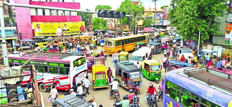 शहर में तीन अक्तूबर से लागू हो जायेंगे नये ट्रैफिक नियम