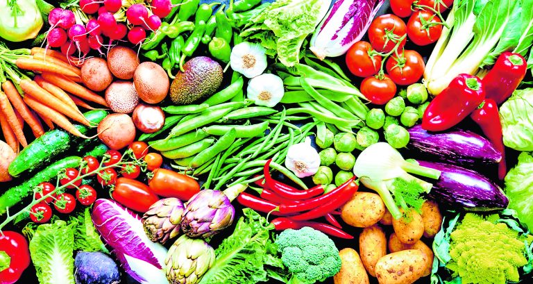 दुर्गापूजा से पहले महंगाई ने बिगाड़ा किचन का बजट