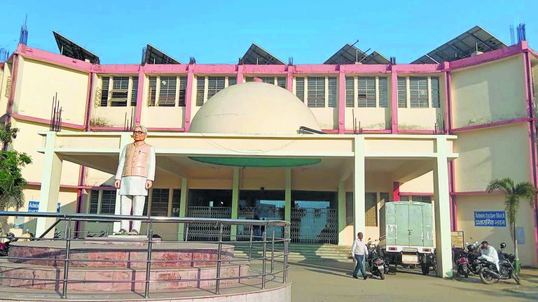 chhapra news : पीएचडी कोर्स वर्क – 2022 की परीक्षा का परिणाम किया गया जारी, 341 परीक्षार्थी हुए उत्तीर्ण