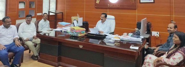 Bokaro News: कर्मियों का डाटा बेस उपलब्ध कराने का डीडीसी का निर्देश