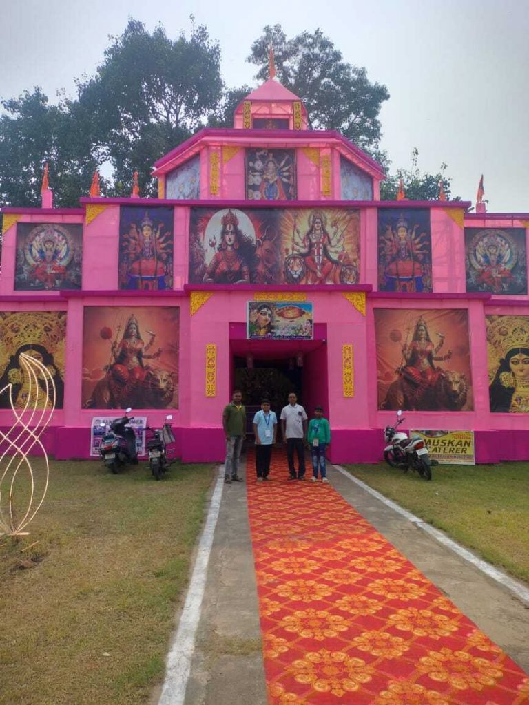 बराबनी विधायक ने दुर्गा पूजा पंडाल का किया उदघाटन
