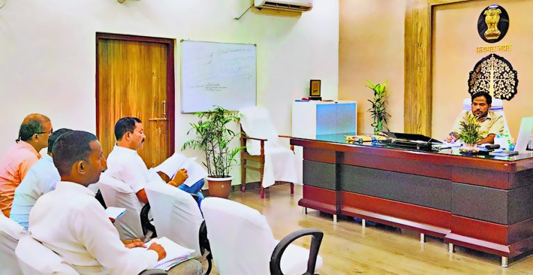 hajipur news . शहर की जर्जर सड़कों की जल्द होगी मरम्मत