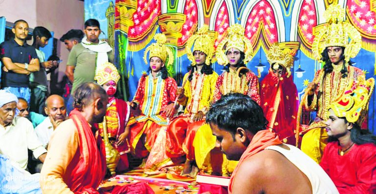 प्रभु श्रीराम का हुआ राज्याभिषेक