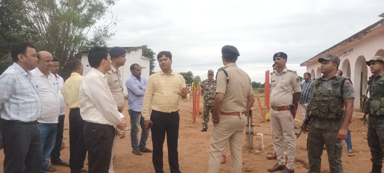 भय मुक्त हो कर विद्यालय आएं, पुलिस की रहेगी निगरानी