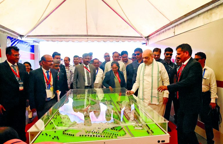 बंगाल में 2026 में बदलाव लायें, हम घुसपैठ पर रोक लगायेंगे और राज्य में शांति सुनिश्चित करेंगे : शाह