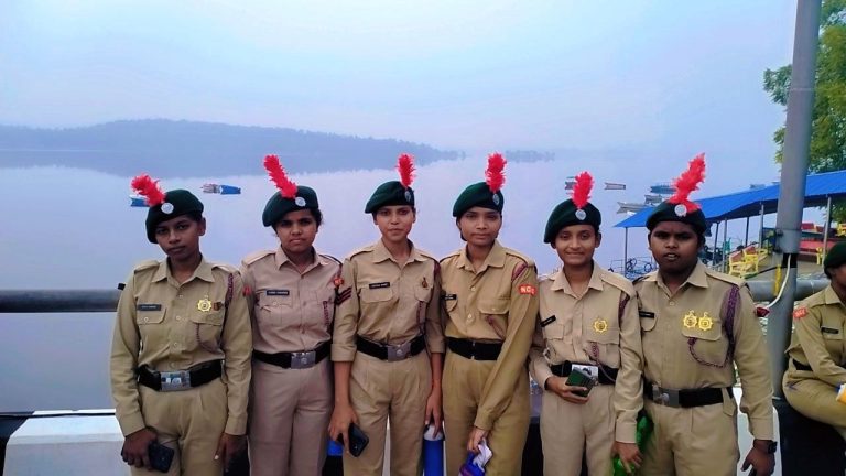 कैंप से लौटी बीआरएम कॉलेज की एनसीसी कैडेटों ने साझा किया अपना अनुभव
