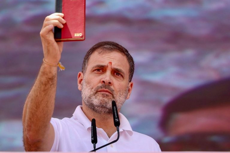 Rahul Gandhi ने गोड्डा में भरी हुंकार, बोले-मोदी की अरबपतियों से सांठगांठ, सरकार बनी तो बढ़ाएंगे आरक्षण