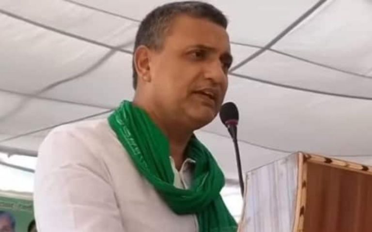 Bihar by-election: सुधाकर सिंह के लाठी वाले बयान पर भड़के  प्रशांत किशोर, बोले- ‘वह सांसद नहीं बाहुबली’ 