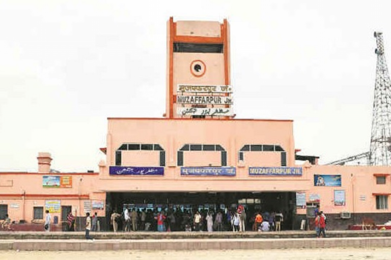 Muzaffarpur News: सोनपुर मेले को लेकर जंक्शन पर विशेष सुरक्षा बल की तैनाती, सघन जांच और गस्ती के निर्देश