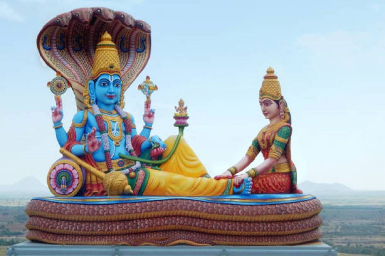 Kartik Purnima 2024: इस पवित्र दिन पर न करें ऐसे काम, नाराज हो सकती हैं देवी लक्ष्मी