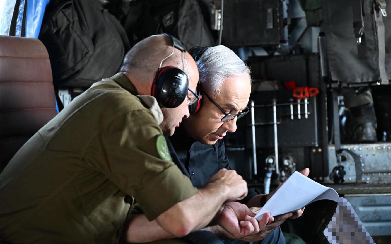 Benjamin Netanyahu Attacked Video