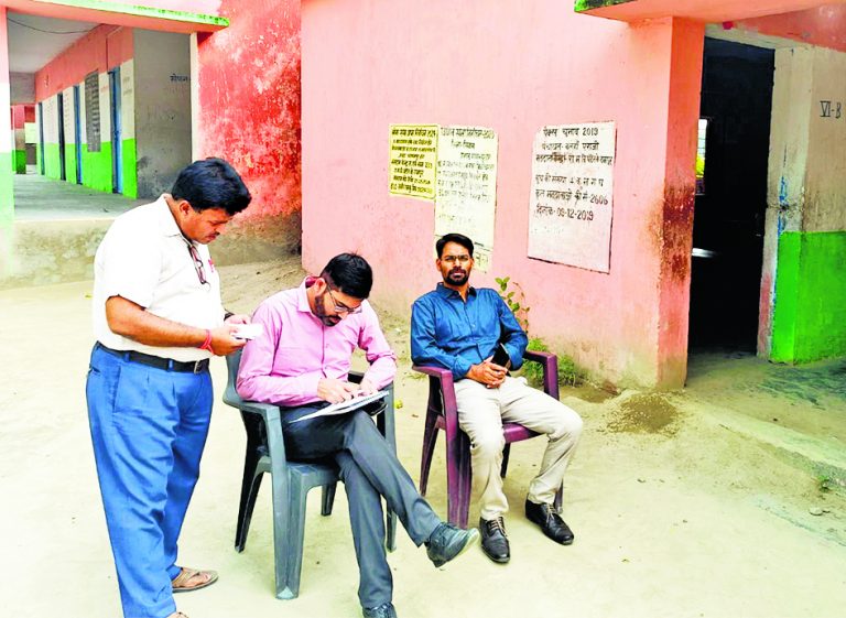 Siwan News : मतदाता सूची में नाम जोड़ने और हटाने के लिए चार दिन चलेगा विशेष अभियान