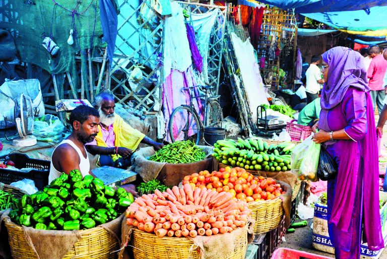छठ पर भी महंगाई का असर, 20 फीसदी तक का इजाफा