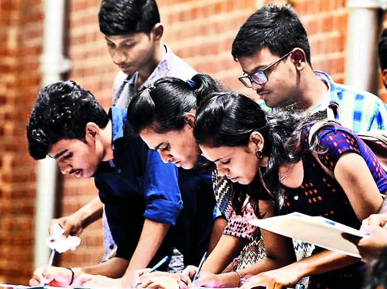 education news ranchi : इस माह खत्म हो जायेगा 10वीं-12वीं का कोर्स, दिसंबर से शुरू होंगी प्री-बोर्ड परीक्षाएं