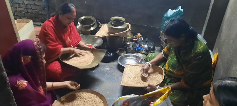 36 घंटों का निर्जला उपवास शुरू, खरना आज