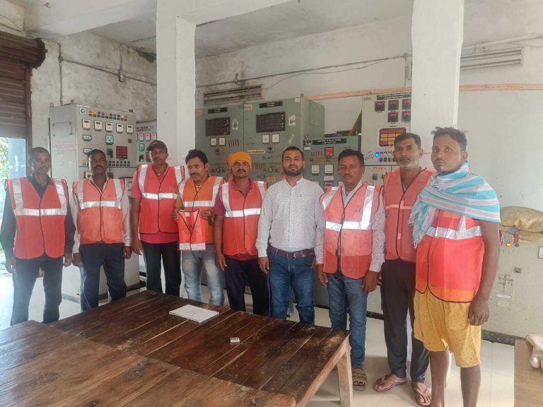 विद्युत विभाग के अधिकारियों ने किया छठ घाट का निरीक्षण, छठ घाटों पर कर्मियों को किया गया प्रतिनियुक्त