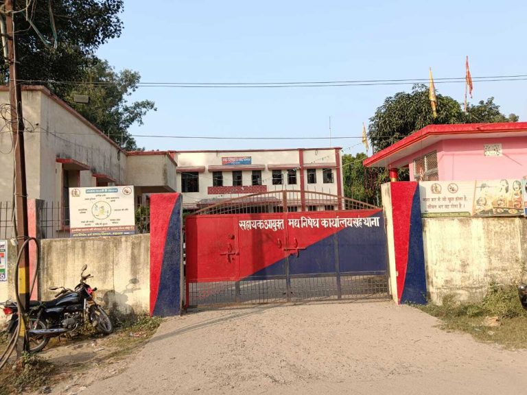 दस माह में उत्पाद विभाग ने 27 हजार लीटर से अधिक शराब किया बरामद