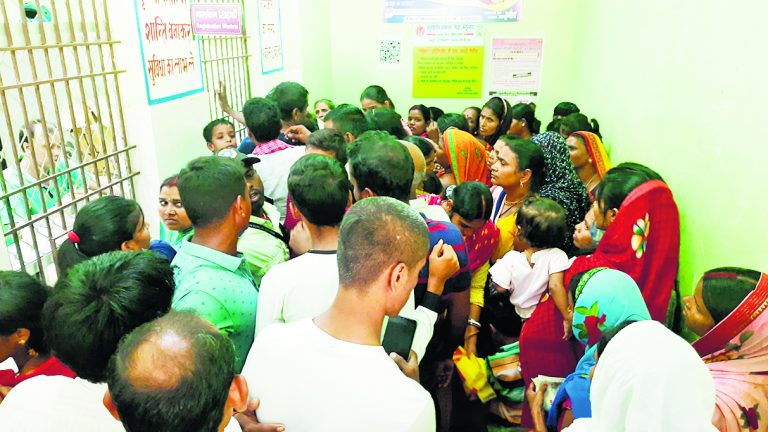 Begusarai News : तेघड़ा में बढ़ रहा डेंगू का प्रकोप, लोगों में दहशत