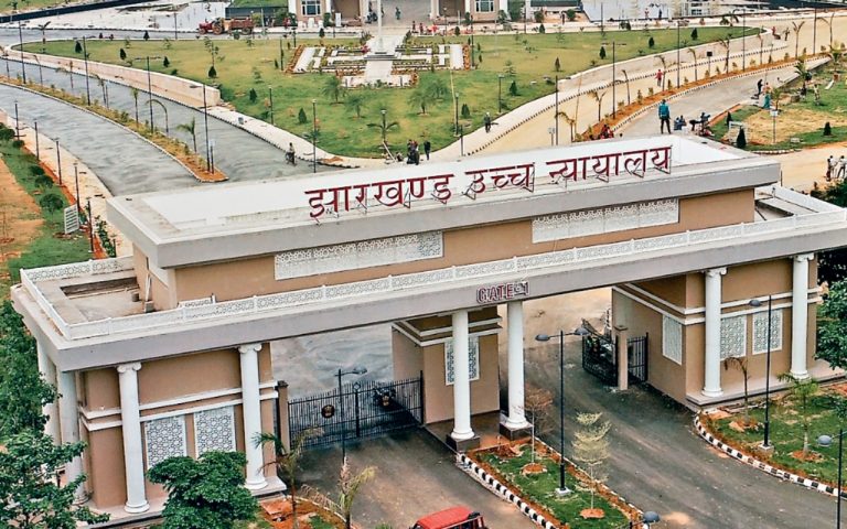 गिरफ्तारी को चुनौती देनेवाली याचिका पर सुनवाई जारी