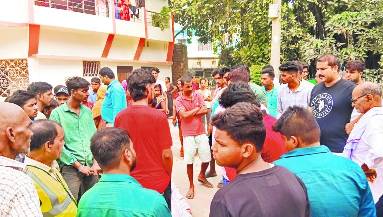 Gopalganj News  : मेडिकल की तैयारी कर रहे छात्र ने फांसी लगा दी जान, कोहराम