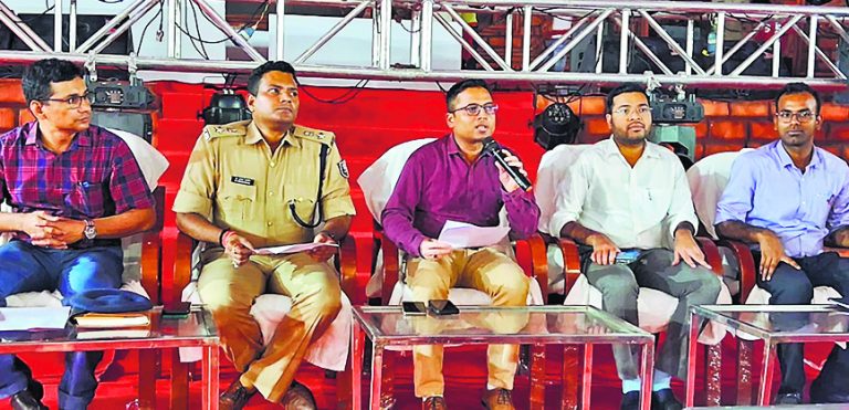Chhapra News : सोनपुर मेले में ढाई सौ से अधिक मजिस्ट्रेट किये गये तैनात