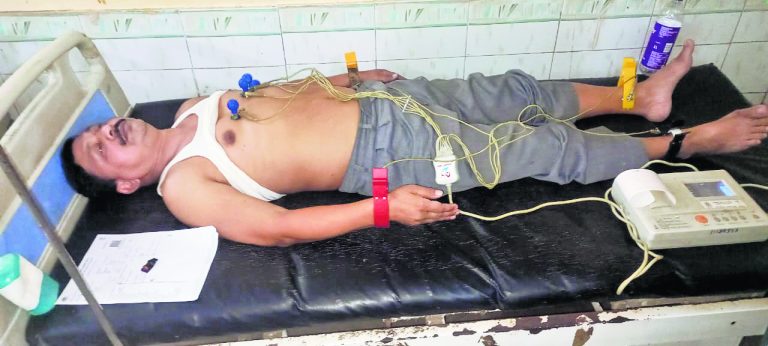Gopalganj News  : हार्ट अटैक के बढ़ रहे मामले, दारोगा समेत तीन लोग किये गये रेफर, रहना होगा अलर्ट