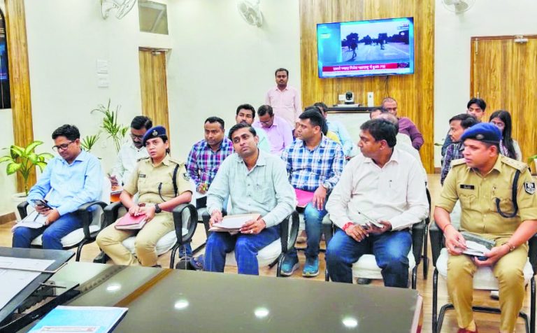 hajipur news. कूड़ा-कचरा जलाने पर लगेगी रोक, प्लास्टिक कचरे से हाजीपुर शहर को किया जायेगा मुक्त