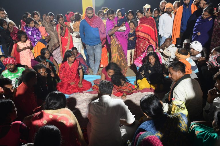 कार्तिक पूर्णिमा स्नान के लिए गंगा घाट हुए तैयार