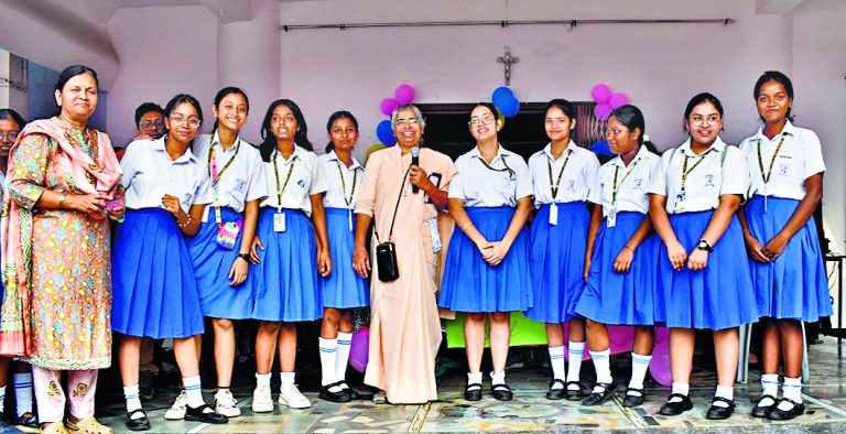 dhanbadnews: नेहरू जी के योगदान को देश भुला नहीं सकता