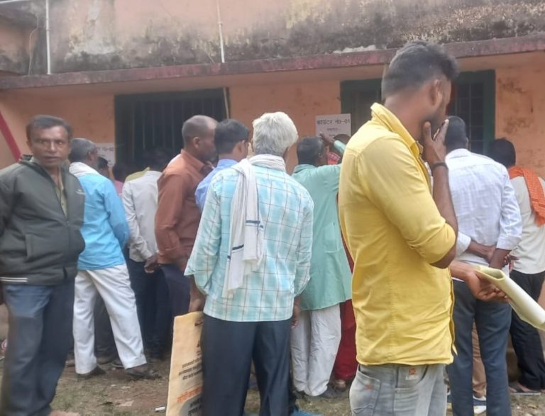 अध्यक्ष के 2 व सदस्य के लिए 14 नामांकन