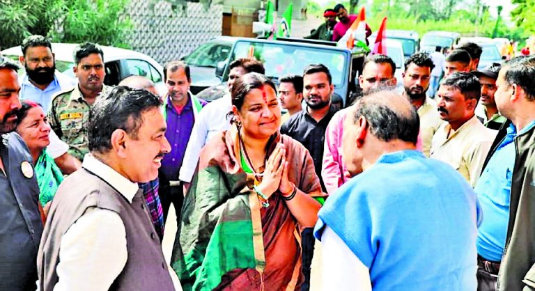 Bokaro News : जनसमस्याओं का करूंगी निदान : श्वेता सिंह