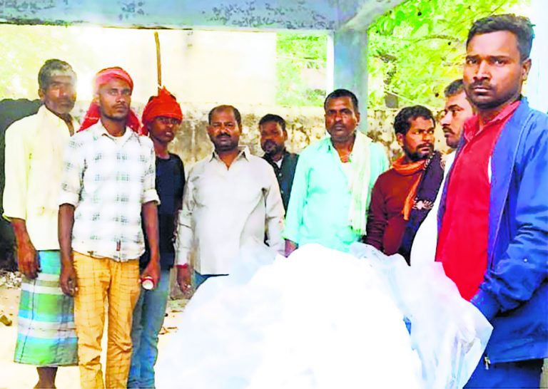 hajipur news. नाव से गिरकर नदी में डूबे युवक का मिला शव