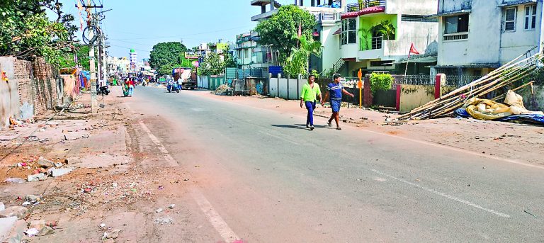 Ranchi News : पंच मंदिर हरमू के पास से हटा अतिक्रमण, तो सड़क हो गयी 40 फीट चौड़ी