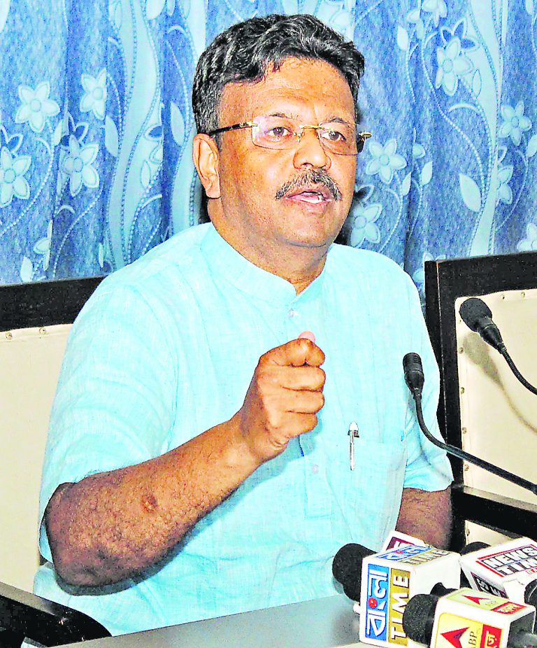 दिसंबर माह तक कार्य पूरा नहीं होने पर केइआइआइपी के ठेकेदार होंगे ब्लैकलिस्टेड