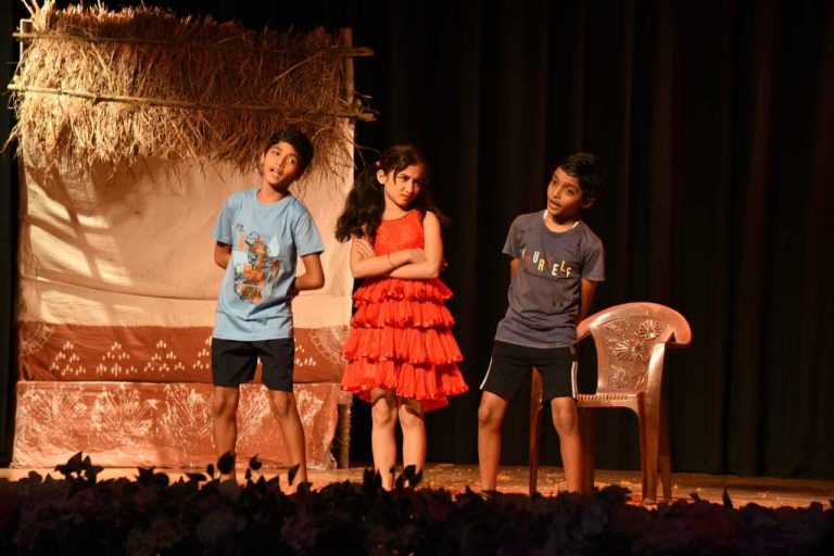 Rourkela News: साई सिद्धार्थ को श्रेष्ठ अभिनेता व अनुष्का को मिला श्रेष्ठ अभिनेत्री का खिताब