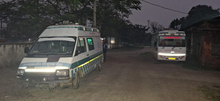 Giridih News: यहां तो एम्बुलेंस खुद बीमार, मरीजों को कैसे मिले सेवा