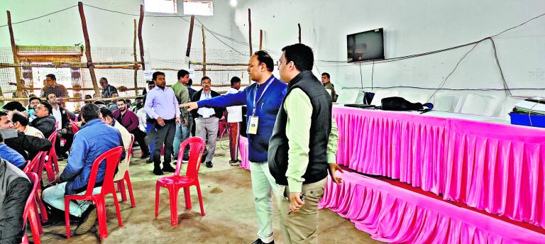 Ranchi News : मतगणना प्रक्रिया से अवगत हुए कर्मी