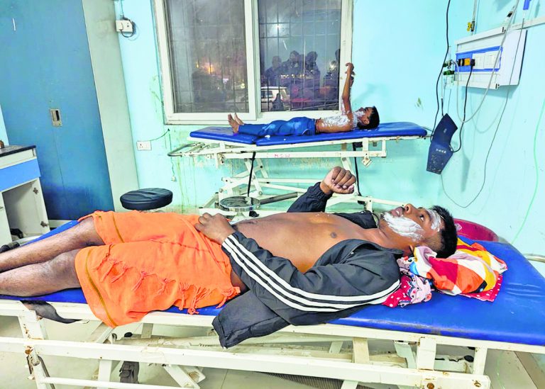 Ara News : तिलक समारोह में कॉफी मशीन ब्लास्ट करने से छह घायल, दो की हालत गंभीर