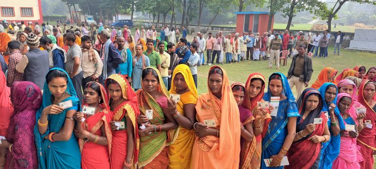 चाक चौबंद सुरक्षा व्यवस्था के बीच पैक्स चुनाव संपन्न, मतदाताओं में दिखा उत्साह